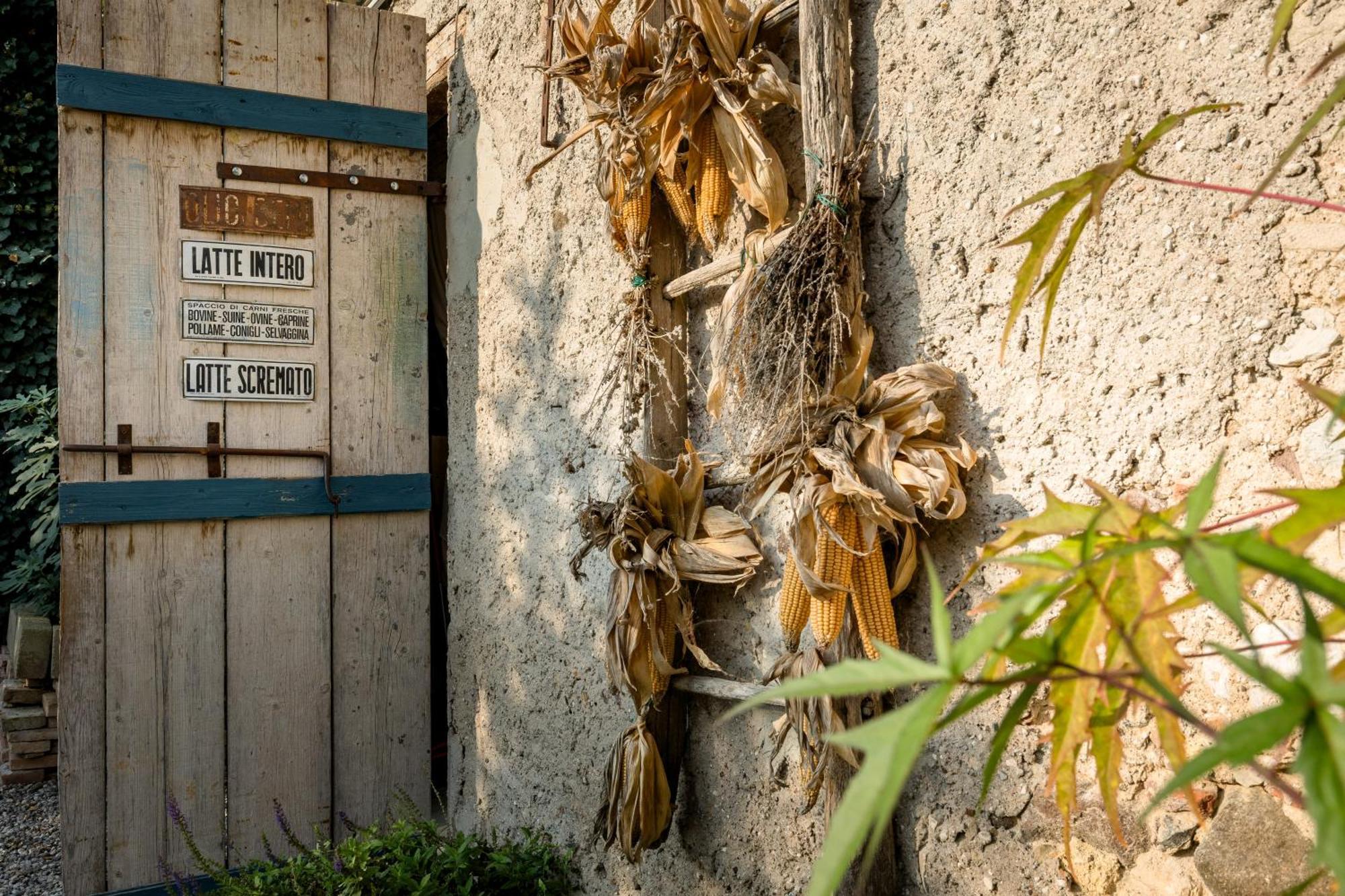 B&B Corte Del Mincio Monzambano Exterior photo