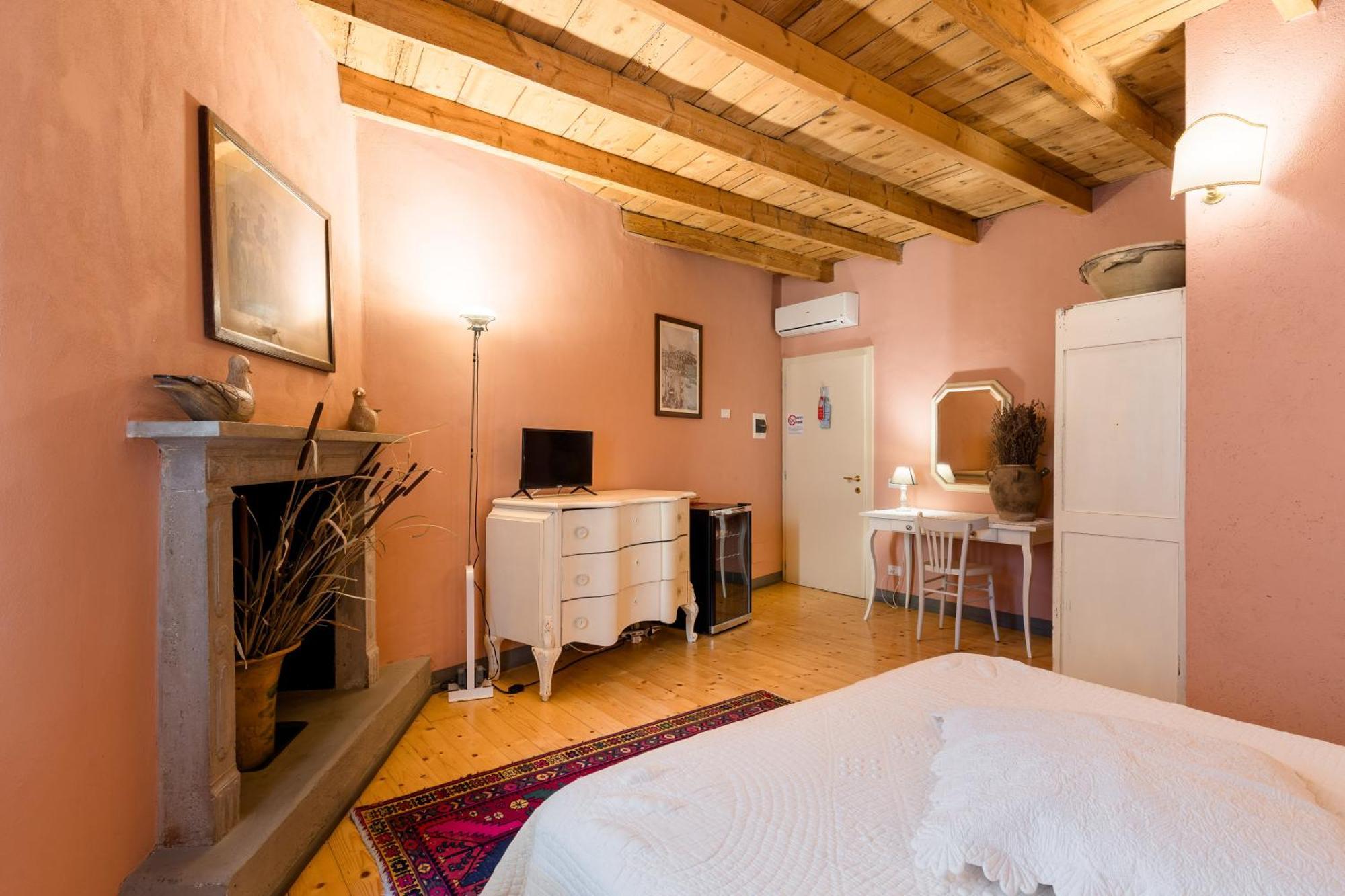 B&B Corte Del Mincio Monzambano Exterior photo